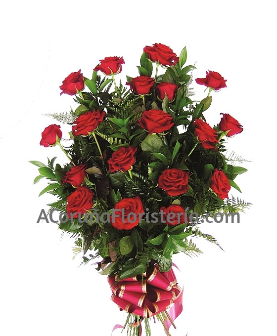 Ramo de rosas rojas